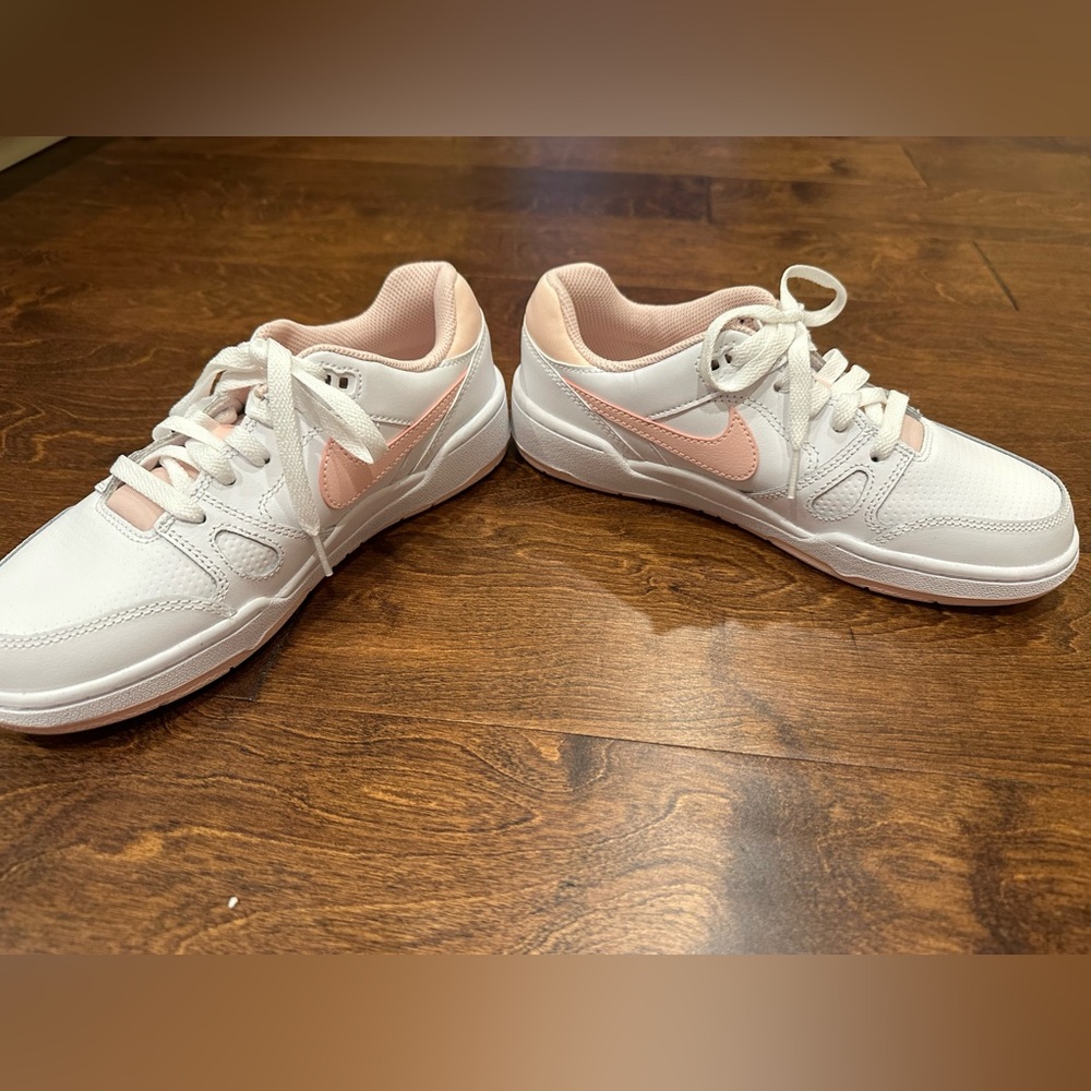 🆕 Nike Full Force Low White and Echo Pink Shoes - Picture 5 of 7